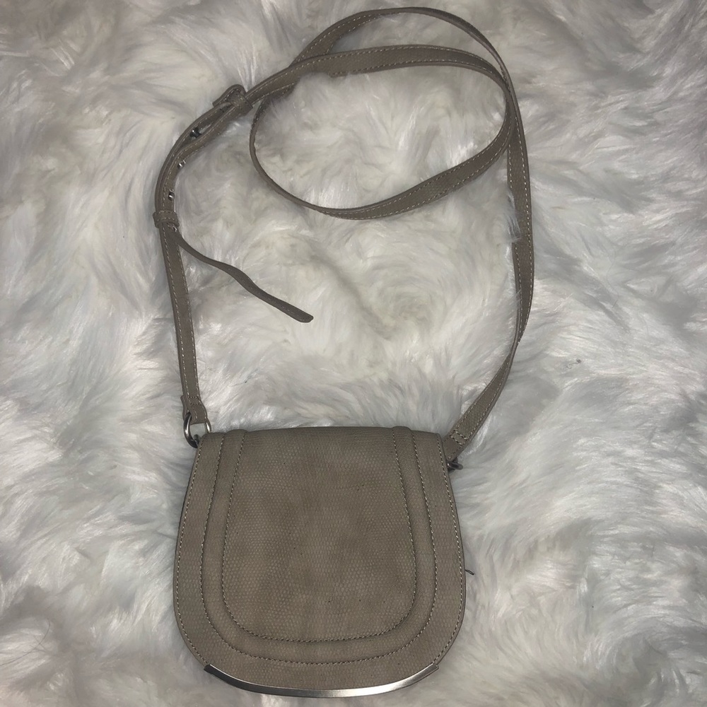 BCBG TAN CROSSBODY (NWOT)